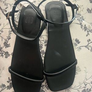 GAP Women's Black Sandals VEGAN LEATHER